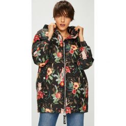 Pepe Jeans - Kurtka Adela. Kurtki damskie s, z poliesteru, długie. W wyprzedaży za 459,90 zł.