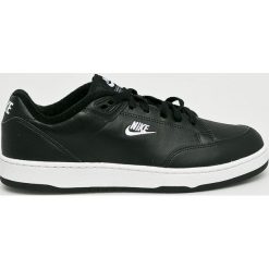 Nike Sportswear - Buty Grandstand II. Białe sneakersy męskie Nike Sportswear, ze skóry, na sznurówki. W wyprzedaży za 319,90 zł.