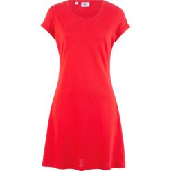 Sukienka shirtowa, krótki rękaw bonprix truskawkowy. Czerwone sukienki damskie bonprix, bez wzorów, bez kołnierzyka, z krótkim rękawem, krótkie, mini. Za 37,99 zł.