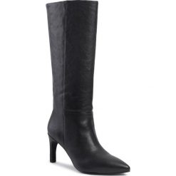 Kozaki VAGABOND - Whitney 4818-201-20 Black. Czarne kozaki damskie Vagabond, ze skóry, bez obcasa, bez zapięcia. W wyprzedaży za 429,00 zł.