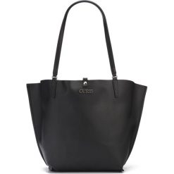 Guess Alby Torebka Czarny Szary. Szare torebki klasyczne damskie Guess, w paski, z materiału, bez dodatków. Za 592,95 zł.