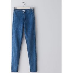 Jeansy skinny z wysokim stanem - Niebieski. Niebieskie jeansy damskie Sinsay, z podwyższonym stanem. W wyprzedaży za 29,99 zł.