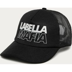 LaBellaMafia - Czapka. Czarne czapki damskie LABELLAMAFIA, z aplikacjami, z poliesteru. Za 149,90 zł.