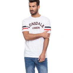 T-shirt w kolorze białym. Białe t-shirty męskie Lonsdale, Kangol, Crosshatch, m, z nadrukiem, z bawełny, z okrągłym kołnierzem. W wyprzedaży za 39,95 zł.
