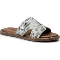 Klapki TAMARIS - 1-27153-32 Grey Snake 911. Szare klapki damskie Tamaris, bez wzorów, ze skóry, bez obcasa, na obcasie. W wyprzedaży za 149,00 zł.
