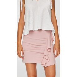 Answear - Spódnica Garden of Dreams. Różowe spódniczki damskie ANSWEAR, s, bez wzorów, z elastanu, mini, ołówkowe. W wyprzedaży za 39,90 zł.