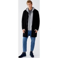 Bluza z piki z kapturem. Szare bluzy męskie Pull&Bear, m, bez wzorów, z kapturem, bez rękawów, z kapturem. Za 89,90 zł.