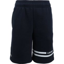 Lacoste Sport Krótkie spodenki sportowe marine/blanc. Niebieskie spodenki chłopięce Lacoste Sport, z bawełny, marine. Za 199,00 zł.