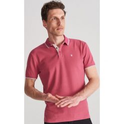 Koszulka polo regular fit - Różowy. Różowe koszulki męskie Reserved, s, bez wzorów, bez rękawów. Za 59,99 zł.