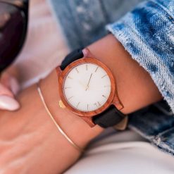 Zegarek Neat Zegarek damski padouk drewniany biało-złoty 38mm. Białe zegarki damskie Neat, złote. Za 324,00 zł.