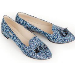 Kolorowe baleriny w szpic - skóra naturalna - model 045 - kolor mozaika. Szare baleriny damskie Zapato, bez wzorów, z jeansu, klasyczne, bez obcasa, na obcasie. W wyprzedaży za 173,40 zł.