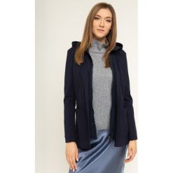 Kurtka przejściowa Max Mara Leisure 39160796. Czarne kurtki damskie Max Mara Leisure, xs, bez wzorów, z elastanu, bez kaptura. W wyprzedaży za 539,00 zł.