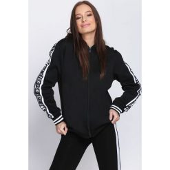 Czarna Bluza Street Style. Czarne bluzy rozpinane damskie Born2be, l. Za 59,99 zł.