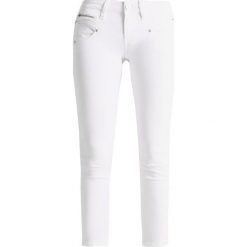 Freeman T. Porter ALEXA CROPPED Jeans Skinny Fit bright white. Białe boyfriendy damskie Freeman T. Porter. Za 379,00 zł.