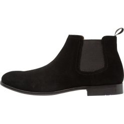 Pier One Botki black. Czarne buty zimowe męskie Pier One, z materiału. W wyprzedaży za 146,30 zł.