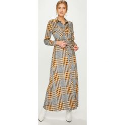 Answear - Sukienka. Żółte sukienki damskie rozkloszowane marki ANSWEAR, na co dzień, s, w paski, z poliesteru, casualowe, maxi. W wyprzedaży za 129,90 zł.