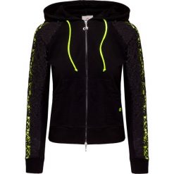 Bluza DEHA ACTIVE. Czarne bluzy damskie Deha, w koronkowe wzory, z koronki, bez rękawów, z kapturem. Za 650,00 zł.