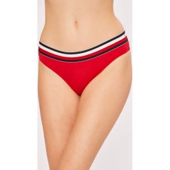Tommy Hilfiger - Figi. Czerwone figi damskie marki TOMMY HILFIGER, s, z elastanu. W wyprzedaży za 59,90 zł.