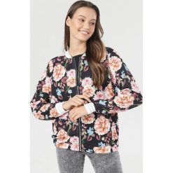Czarna Bluza Meloris. Czarne bluzy damskie Born2be, uniwersalny, bez wzorów, bez rękawów, bez kaptura. Za 169,99 zł.