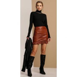 Camelowa Spódnica Prisyss. Brązowe spódniczki damskie Renee, s, bez wzorów, mini. Za 89,99 zł.