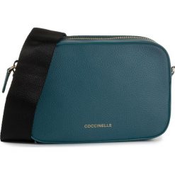 Torebka COCCINELLE - EV3 Mini Bag E5 EV3 55 I1 07 Teal B26. Zielone listonoszki damskie Coccinelle, na co dzień, bez wzorów, ze skóry, eleganckie, bez dodatków. W wyprzedaży za 419,00 zł.