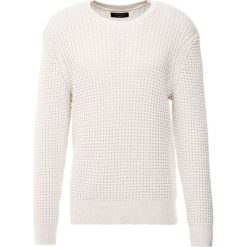 Swetry klasyczne męskie: AllSaints KEE CREW Sweter ecru white
