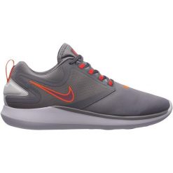 Nike buty do biegania męskie LunarSolo Running Shoe, grey 45. Szare buty sportowe męskie Nike, bez zapięcia, do biegania. W wyprzedaży za 319,00 zł.