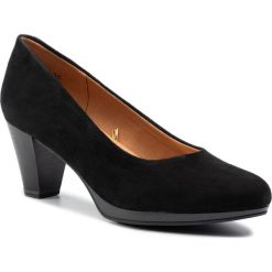 Półbuty CAPRICE - 9-22409-23 Black Suede 004. Czarne czółenka damskie Caprice, bez wzorów, ze skóry, eleganckie, bez obcasa, bez zapięcia. W wyprzedaży za 199,00 zł.