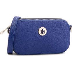 Torebka TOMMY HILFIGER - Th Core Micro Camera AW0AW05688 401. Niebieskie torebki klasyczne damskie marki TOMMY HILFIGER, z aplikacjami, ze skóry ekologicznej, zdobione, bez dodatków. W wyprzedaży za 259,00 zł.