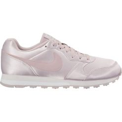 Buty Nike MD Runner 2 (39). Buty sportowe damskie Nike, bez wzorów, ze skóry, retro, do biegania, nike md runner. W wyprzedaży za 229,99 zł.