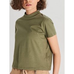 Gładka koszulka - Khaki. Brązowe koszulki damskie Cropp, s, bez wzorów, bez kołnierzyka. Za 24,99 zł.