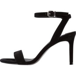 Steve Madden FAITH Sandały na obcasie black. Czarne sandały damskie Steve Madden, z materiału, na obcasie. Za 379,00 zł.