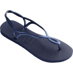Havaianas - Sandały. Niebieskie klapki damskie Havaianas, bez wzorów, z materiału, bez obcasa, na obcasie. W wyprzedaży za 79,90 zł.