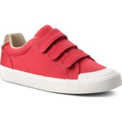 Półbuty CLARKS - Comic Trick 261333487 Red Canvas. Czerwone półbuty damskie Clarks, na rzepy. W wyprzedaży za 139,00 zł.