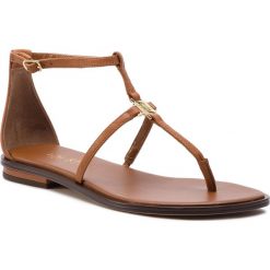 Sandały LAUREN RALPH LAUREN - Nalaine 802740038002 Deep Saddle Tan. Pomarańczowe klapki damskie Lauren Ralph Lauren, bez wzorów, ze skóry ekologicznej, bez obcasa, na obcasie. W wyprzedaży za 299,00 zł.