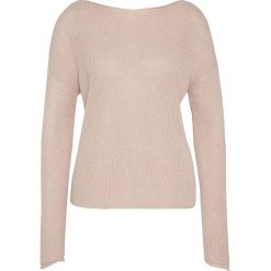 Swetry klasyczne damskie: Sweter w kolorze jasnoróżowym