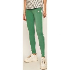Adidas Originals - Legginsy. Spodnie damskie adidas Originals, z elastanu, z podwyższonym stanem. W wyprzedaży za 99,90 zł.