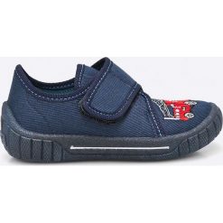 Superfit - Tenisówki dziecięce. Szare buty chłopięce sportowe marki Superfit, z gumy. W wyprzedaży za 89,90 zł.
