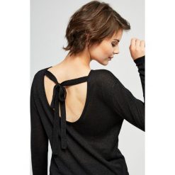 Sweter z metaliczną nitką. Swetry damskie Moodo, s, bez wzorów, bez rękawów, bez kaptura. Za 49,99 zł.