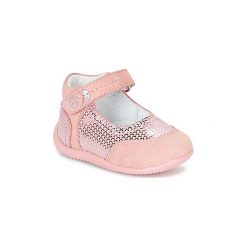 Baleriny Dziecko Kickers BARIELLE. Różowe baleriny dziewczęce marki Kickers. Za 195,30 zł.