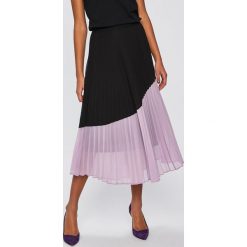 Vero Moda - Spódnica. Niebieskie spódniczki damskie Vero Moda, s, bez wzorów, z poliesteru, maxi, rozkloszowane. W wyprzedaży za 139,90 zł.