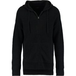 AllSaints ARINN ZIP Kardigan black. Czarne kardigany męskie marki AllSaints, m, bez wzorów, z elastanu. W wyprzedaży za 506,35 zł.