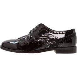 Cosmoparis FRADI Oksfordki noir. Czarne jazzówki damskie marki Cosmoparis, z materiału, eleganckie. W wyprzedaży za 503,20 zł.