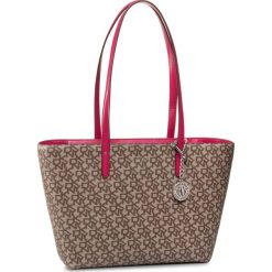 Torebka DKNY - Bryant Md Zip Tote R74AJ014 Chno/Ele Pink NXJ. Pomarańczowe torebki klasyczne damskie DKNY, bez wzorów, ze skóry ekologicznej, klasyczne, bez dodatków. Za 799,00 zł.