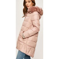 Answear - Kurtka. Różowe kurtki damskie ANSWEAR, s, z poliesteru, długie. Za 269,90 zł.