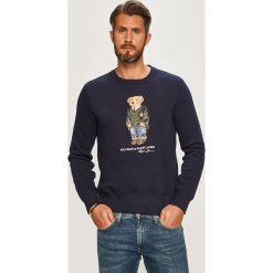 Polo Ralph Lauren - Bluza. Niebieskie bluzy męskie Polo Ralph Lauren, m, z nadrukiem, z bawełny, z okrągłym kołnierzem, bez rękawów, bez kaptura. W wyprzedaży za 579,90 zł.