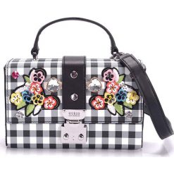 Guess Torebka "Britta Gingham". Torebki worki damskie Guess, z aplikacjami, ze skóry, bez dodatków. Za 289,00 zł.