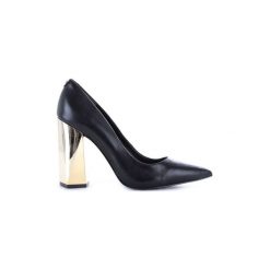 Czółenka Guess FLODE4LEA08. Czarne buty ślubne damskie Guess, z aplikacjami. Za 634,48 zł.