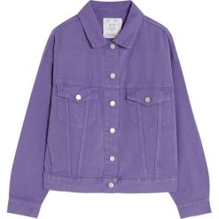 Jeansowa kurtka basic. Fioletowe bomberki damskie Pull&Bear, z denimu. Za 119,00 zł.