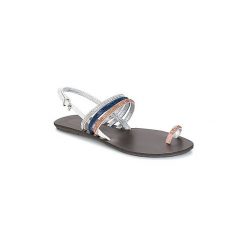 Sandały LPB Shoes NINA. Białe sandały damskie marki LPB Shoes, bez wzorów, bez obcasa, bez zapięcia. Za 143,20 zł.